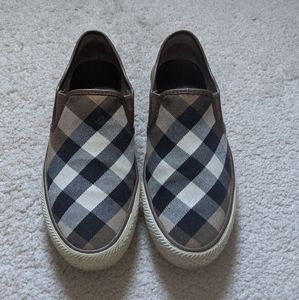 Burberry Slip On Sneakers $100 Retail $490